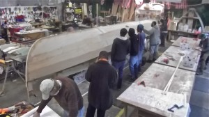 2010_vcb_newsletter_image_04_BOATSHOP VCB elves hard at work a week before Christmas.
